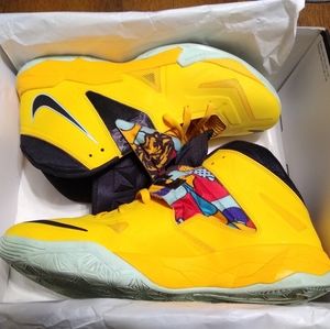 LeBron 7 Nike Zoom Soldier VII Pop Art Las…